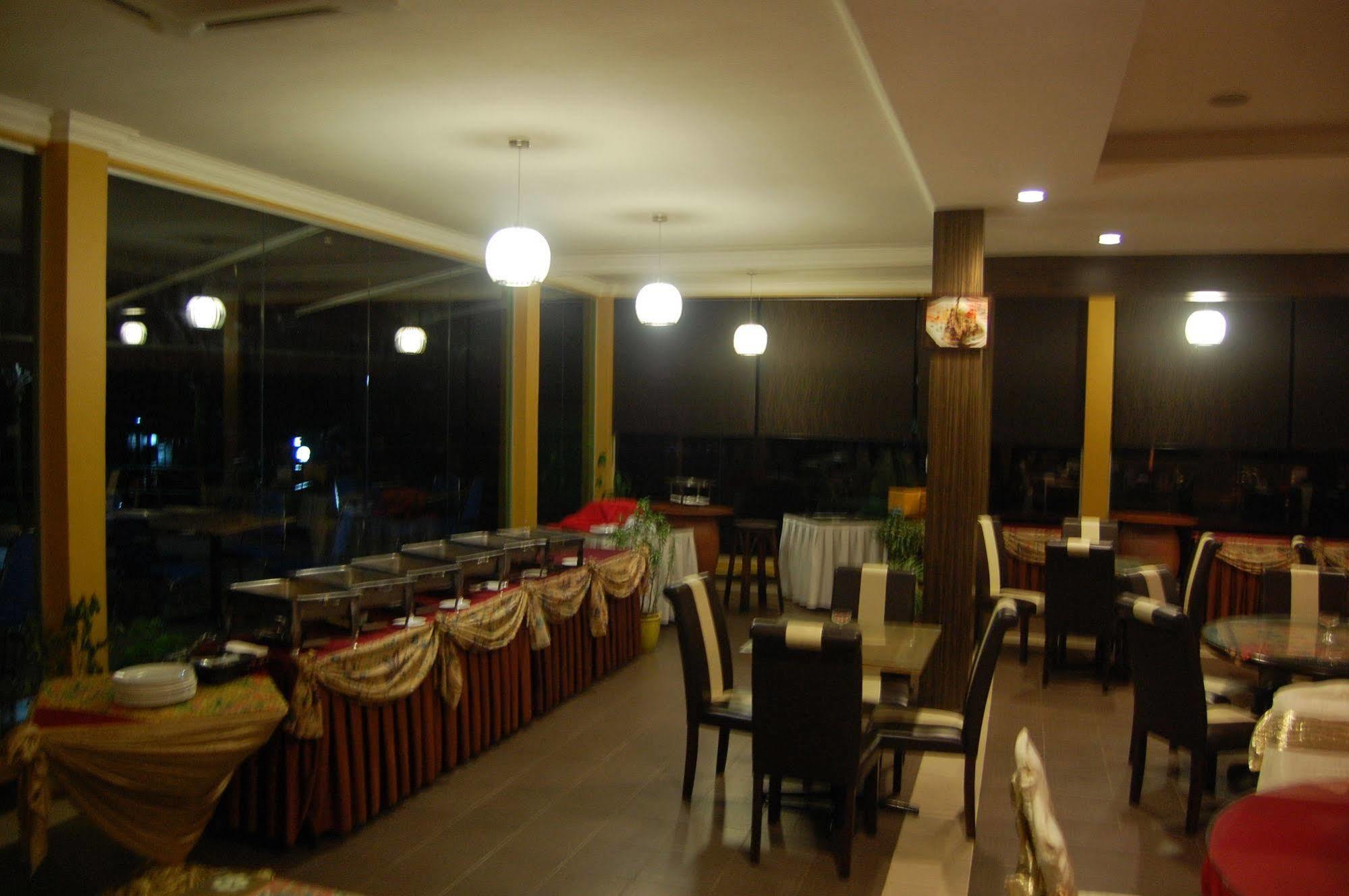 D'village 3* Malacca