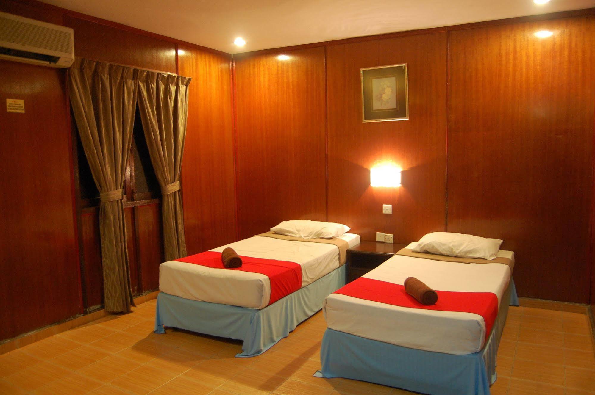 D'village 3*