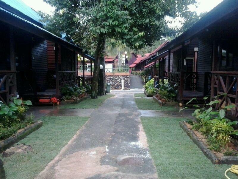 D'village 3*