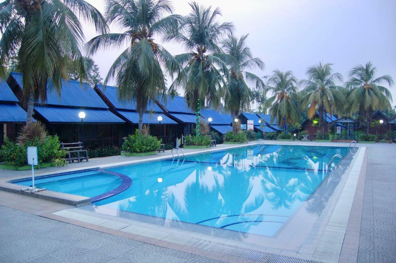 D'village Resort 3*